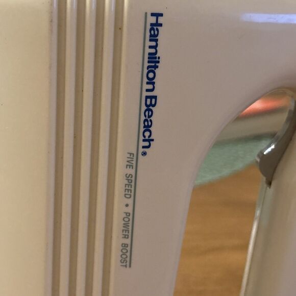 Hamilton Beach Mix Mate Hand Mixer 232B Quick Burst 5 Speed *NO BEATERS* - Picture 2 of 9